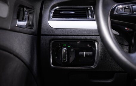 Skoda Superb III рестайлинг, 2014 год, 995 000 рублей, 21 фотография