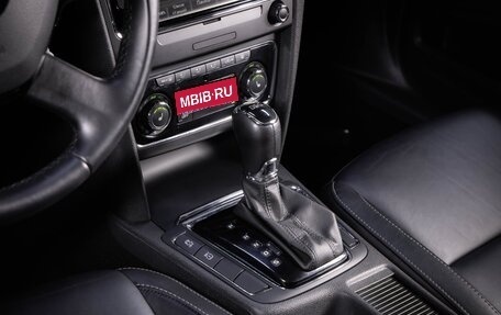 Skoda Superb III рестайлинг, 2014 год, 995 000 рублей, 22 фотография