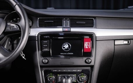 Skoda Superb III рестайлинг, 2014 год, 995 000 рублей, 43 фотография