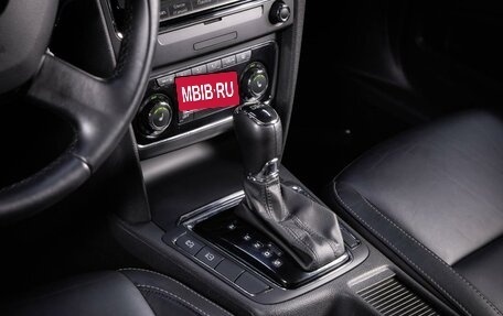 Skoda Superb III рестайлинг, 2014 год, 995 000 рублей, 41 фотография