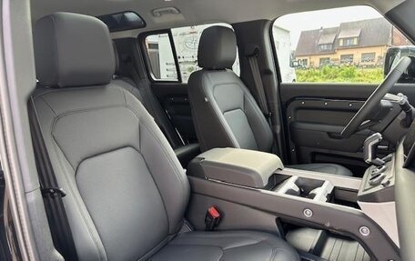 Land Rover Defender II, 2025 год, 15 490 000 рублей, 17 фотография