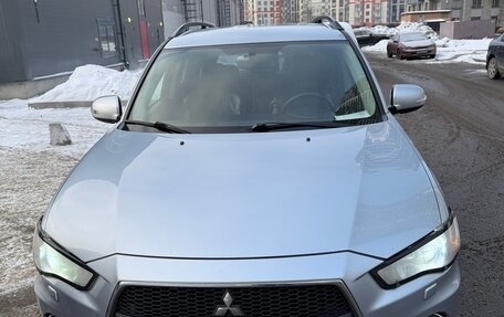 Mitsubishi Outlander III рестайлинг 3, 2011 год, 1 090 000 рублей, 5 фотография