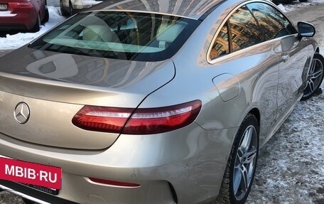 Mercedes-Benz E-Класс, 2017 год, 3 400 000 рублей, 5 фотография