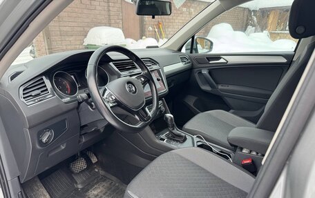 Volkswagen Tiguan II, 2020 год, 2 350 000 рублей, 9 фотография