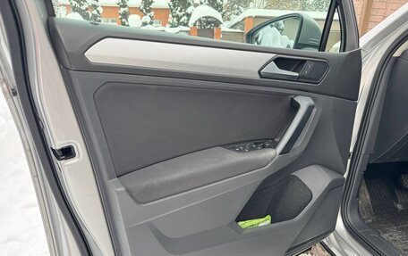 Volkswagen Tiguan II, 2020 год, 2 350 000 рублей, 10 фотография