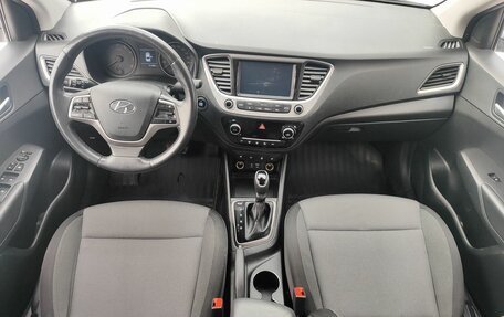 Hyundai Solaris II рестайлинг, 2018 год, 1 349 000 рублей, 10 фотография