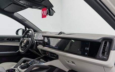 Porsche Cayenne III, 2025 год, 18 990 000 рублей, 15 фотография