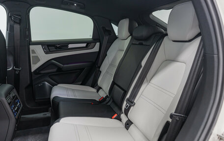 Porsche Cayenne III, 2025 год, 18 990 000 рублей, 27 фотография