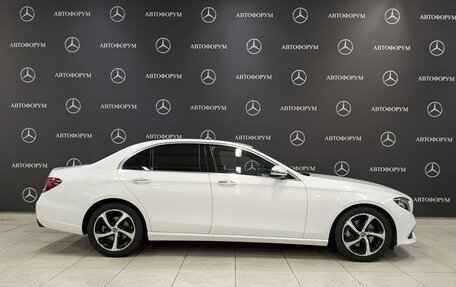 Mercedes-Benz E-Класс, 2020 год, 4 100 000 рублей, 4 фотография