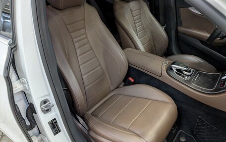 Mercedes-Benz E-Класс, 2020 год, 4 100 000 рублей, 21 фотография
