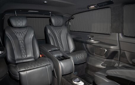 Mercedes-Benz V-Класс, 2019 год, 7 500 000 рублей, 3 фотография