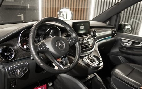 Mercedes-Benz V-Класс, 2019 год, 7 500 000 рублей, 18 фотография