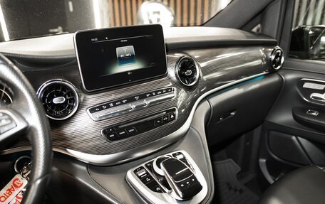 Mercedes-Benz V-Класс, 2019 год, 7 500 000 рублей, 20 фотография