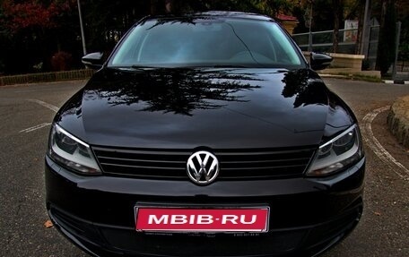 Volkswagen Jetta VI, 2014 год, 1 049 000 рублей, 1 фотография