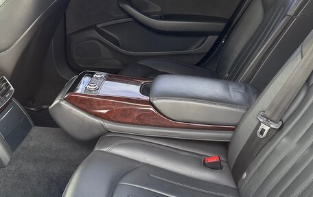 Audi A8, 2013 год, 1 633 333 рублей, 12 фотография