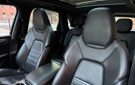 Porsche Cayenne III, 2018 год, 6 900 000 рублей, 13 фотография