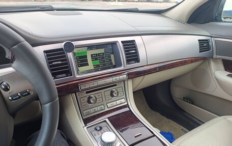 Jaguar XF I рестайлинг, 2008 год, 950 000 рублей, 13 фотография