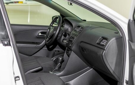 Volkswagen Polo VI (EU Market), 2019 год, 1 010 000 рублей, 9 фотография