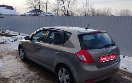 KIA cee'd I рестайлинг, 2010 год, 695 000 рублей, 4 фотография