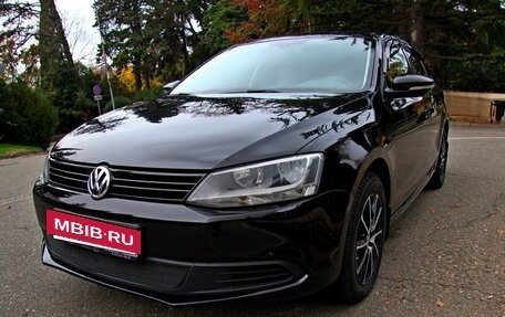 Volkswagen Jetta VI, 2014 год, 1 049 000 рублей, 2 фотография