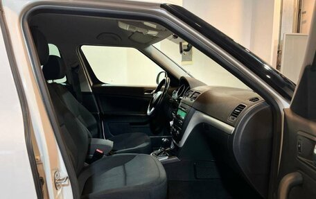 Skoda Yeti I рестайлинг, 2015 год, 1 350 000 рублей, 22 фотография