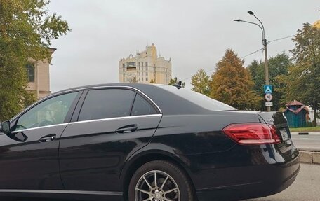 Mercedes-Benz E-Класс, 2015 год, 1 800 000 рублей, 2 фотография