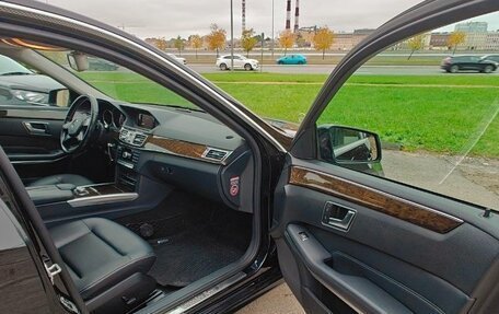 Mercedes-Benz E-Класс, 2015 год, 1 800 000 рублей, 9 фотография