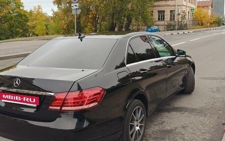 Mercedes-Benz E-Класс, 2015 год, 1 800 000 рублей, 11 фотография