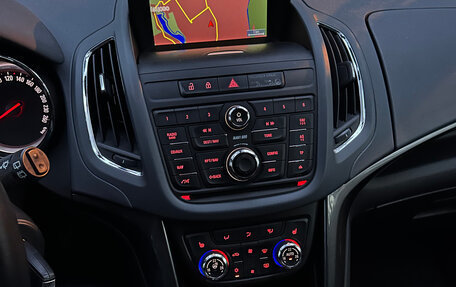 Opel Zafira C рестайлинг, 2013 год, 1 300 000 рублей, 18 фотография