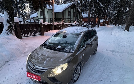 Opel Zafira C рестайлинг, 2013 год, 1 300 000 рублей, 9 фотография