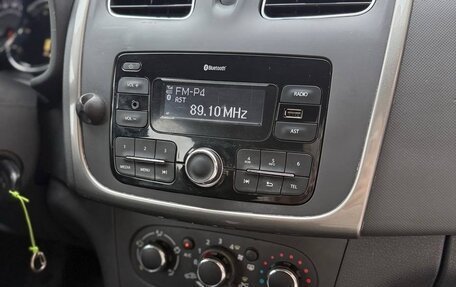 Renault Sandero II рестайлинг, 2019 год, 858 000 рублей, 12 фотография