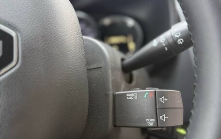 Renault Sandero II рестайлинг, 2019 год, 858 000 рублей, 11 фотография