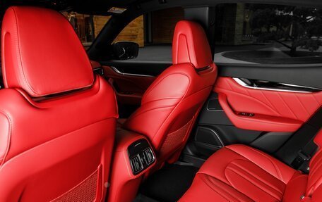 Maserati Levante I, 2018 год, 5 750 000 рублей, 14 фотография