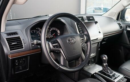 Toyota Land Cruiser Prado 150 рестайлинг 2, 2022 год, 6 500 000 рублей, 16 фотография