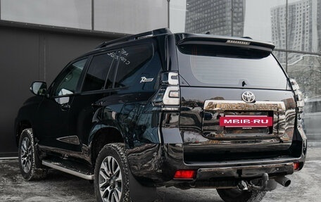 Toyota Land Cruiser Prado 150 рестайлинг 2, 2022 год, 6 500 000 рублей, 7 фотография