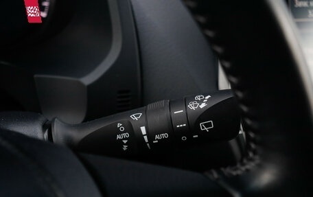 Toyota Land Cruiser Prado 150 рестайлинг 2, 2022 год, 6 500 000 рублей, 31 фотография