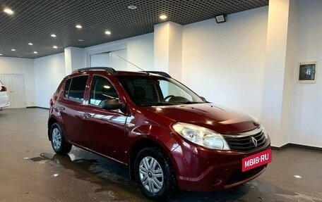 Renault Sandero I, 2014 год, 647 000 рублей, 1 фотография