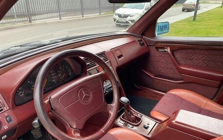 Mercedes-Benz C-Класс, 1994 год, 530 000 рублей, 5 фотография