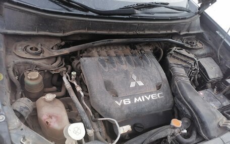 Mitsubishi Outlander III рестайлинг 3, 2008 год, 1 200 000 рублей, 4 фотография