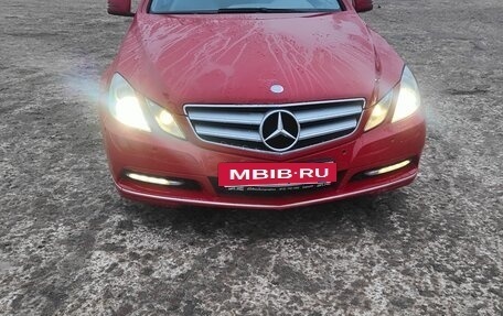 Mercedes-Benz E-Класс, 2011 год, 1 350 000 рублей, 3 фотография