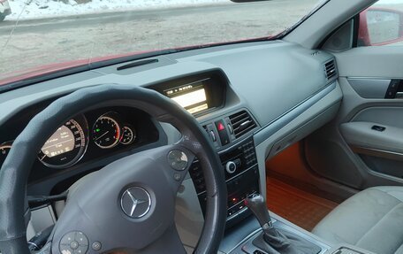 Mercedes-Benz E-Класс, 2011 год, 1 350 000 рублей, 21 фотография
