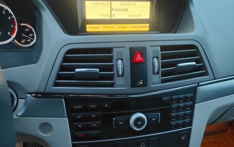 Mercedes-Benz E-Класс, 2011 год, 1 350 000 рублей, 16 фотография