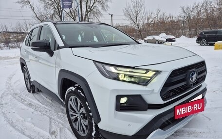 Toyota RAV4, 2024 год, 3 895 000 рублей, 5 фотография