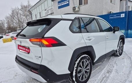 Toyota RAV4, 2024 год, 3 895 000 рублей, 8 фотография