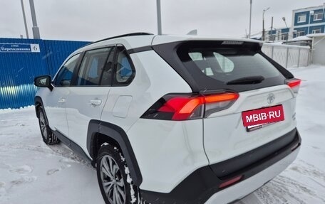 Toyota RAV4, 2024 год, 3 895 000 рублей, 11 фотография