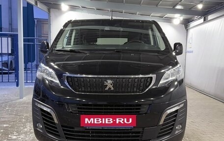Peugeot Traveller I, 2020 год, 2 999 000 рублей, 8 фотография