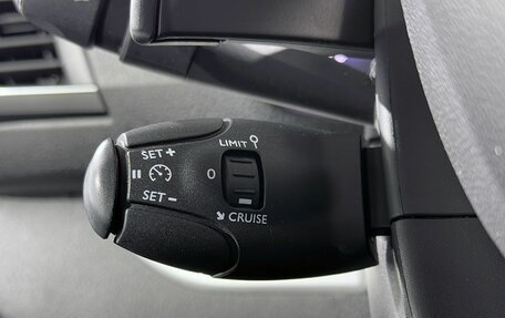 Peugeot Traveller I, 2020 год, 2 999 000 рублей, 16 фотография