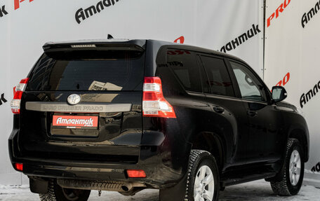 Toyota Land Cruiser Prado 150 рестайлинг 2, 2017 год, 4 430 000 рублей, 6 фотография