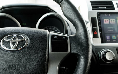 Toyota Land Cruiser Prado 150 рестайлинг 2, 2017 год, 4 430 000 рублей, 14 фотография