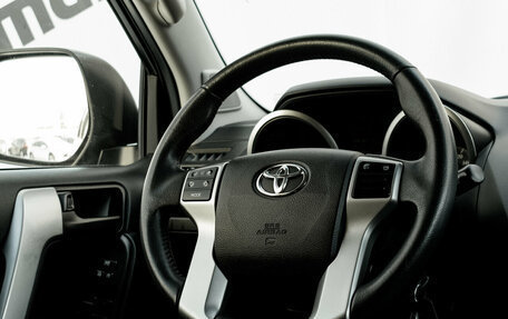 Toyota Land Cruiser Prado 150 рестайлинг 2, 2017 год, 4 430 000 рублей, 12 фотография